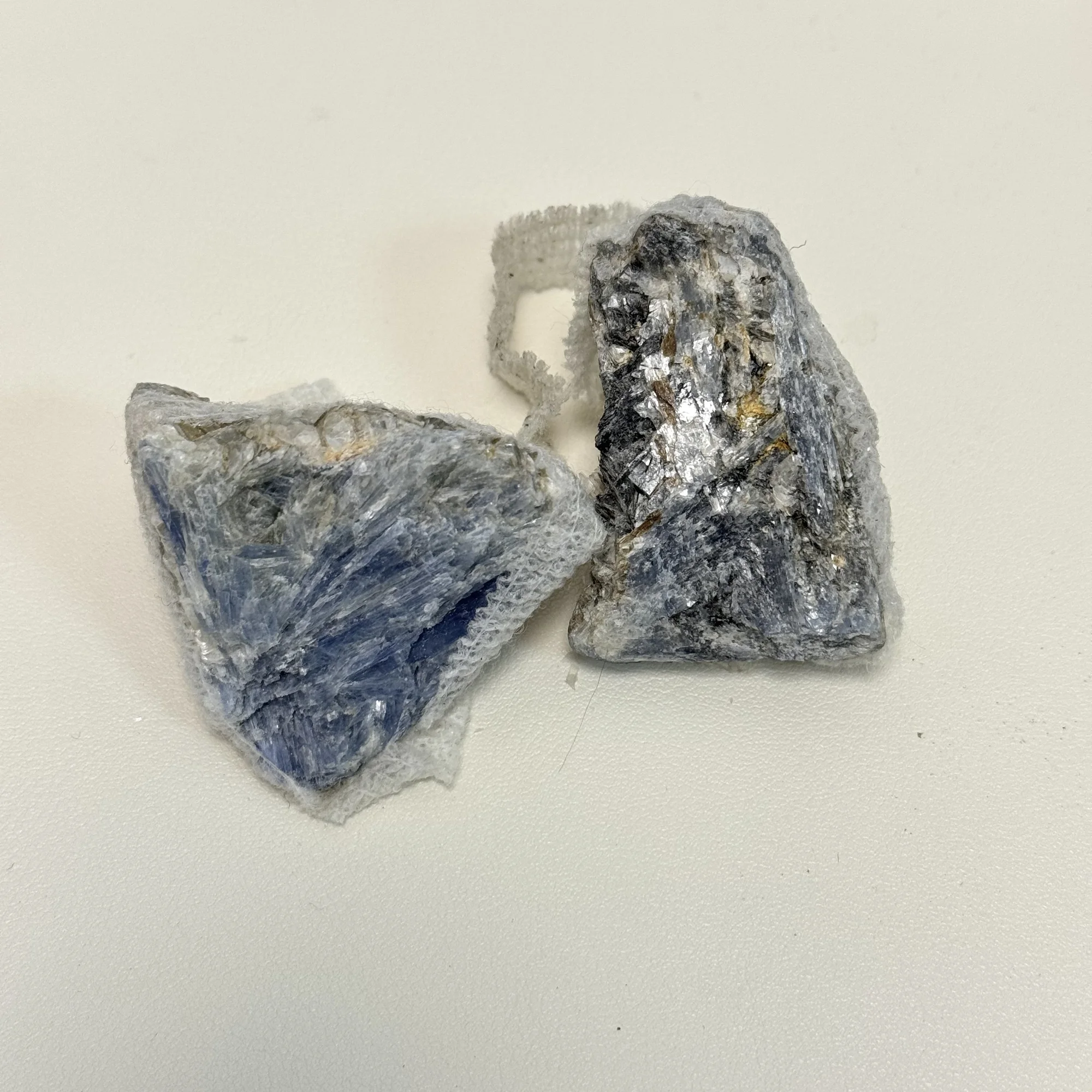 Кианит самородки 25-60мм