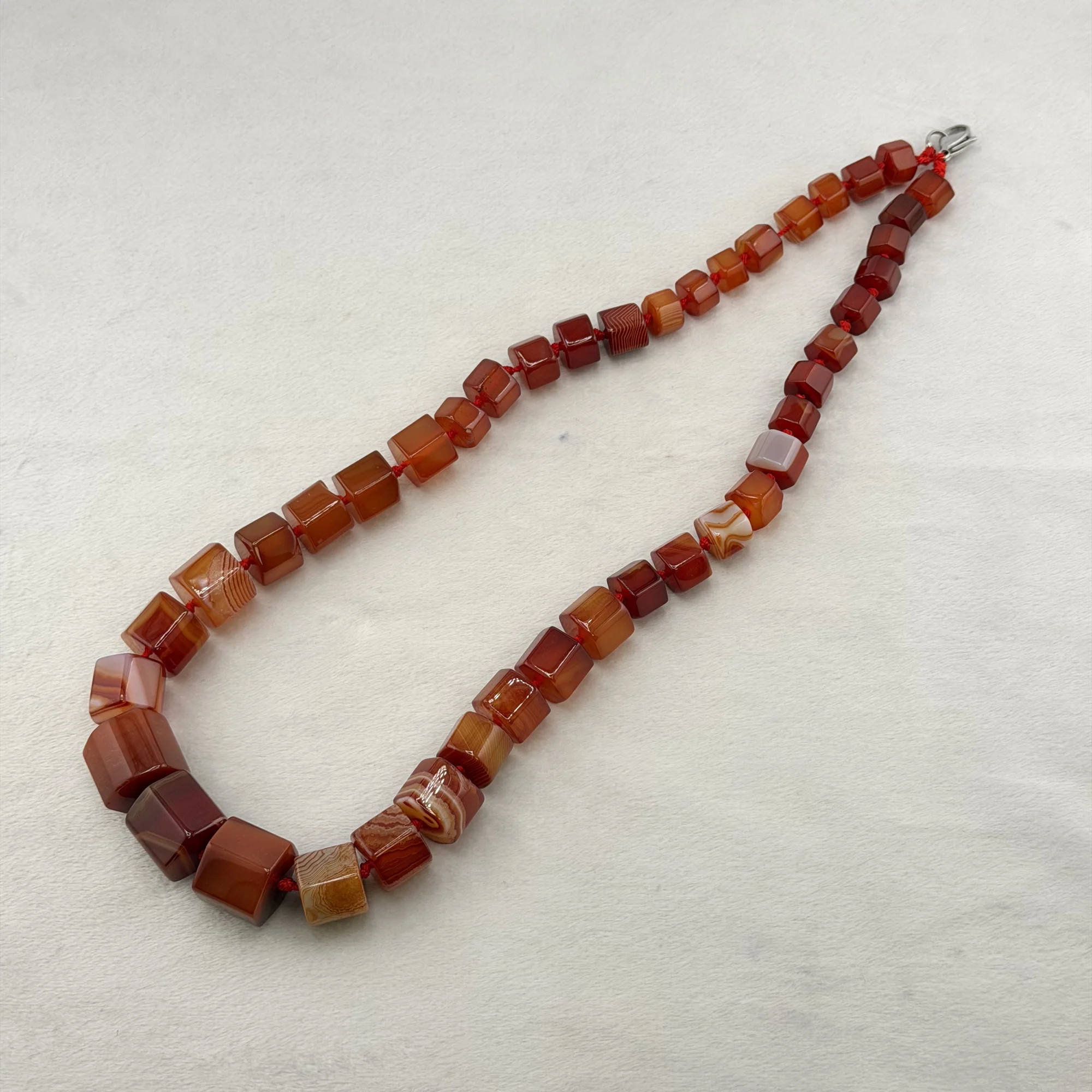 Колье из сердолик Цилиндр гран. 55см