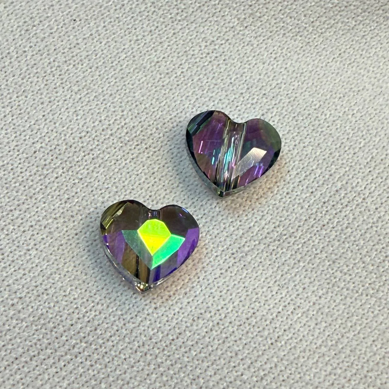 Бусина Крист. Swarovski Сердце 8мм зел.-фиол. АВ 1шт