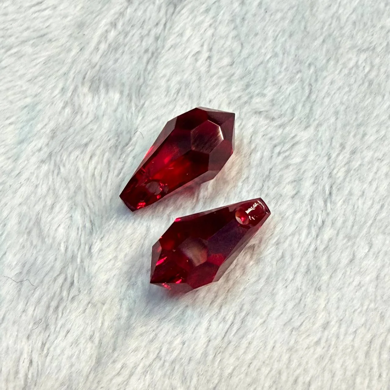 Подвеска Крист. Swarovski Капля удл. 5*11мм красн. 1шт