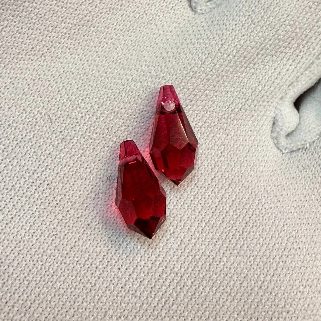 Подвеска Крист. Swarovski Капля 5,5*11мм красн. 1шт