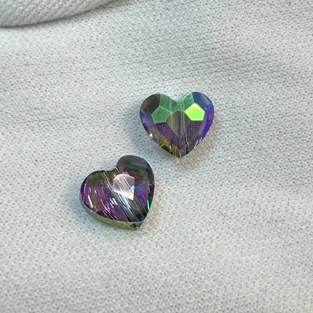 Бусина Крист. Swarovski Сердце 8мм зел.-фиол. 1шт